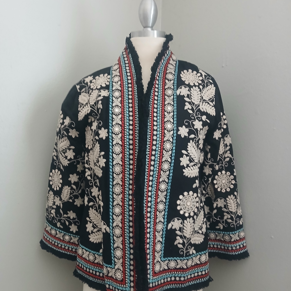 Lovestitch Black and Cream Blazer with Structured Silhouette